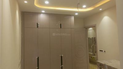 Bedroom Image of 1350 Sq.ft 3 BHK Builder Floor for sale in Pitampura New Delhi for Rs. 36000000