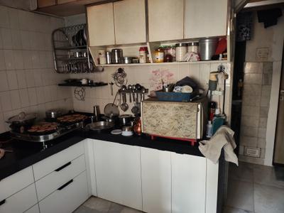 Kitchen Image of 720 Sq.ft 2 BHK Apartment / Flat for sale in Vile Parle West Mumbai for Rs. 23000000