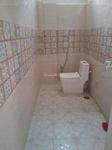 Bathroom Image of 600 Sq.ft 2 BHK Builder Floor for rent in Chittupur Varanasi for Rs. 9000