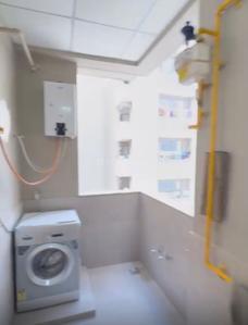 Bathroom Image of 1950 Sq.ft 3 BHK Apartment / Flat for sale in Saamarth Heaven 6, Koba Gandhinagar for Rs. 17700000