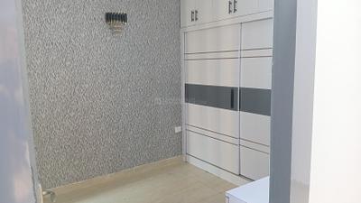 Bedroom Image of 1075 Sq.ft 2 BHK Apartment / Flat for rent in Gaur City 7th Avenue, Noida Extension Greater Noida for Rs. 25000