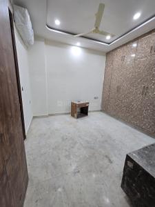 Bedroom Image of 900 Sq.ft 2 BHK Builder Floor for rent in Ramesh Nagar New Delhi for Rs. 33500