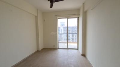 Bedroom Image of 2100 Sq.ft 4 BHK Apartment / Flat for sale in DLF Express Greens, Manesar Gurgaon for Rs. 17000000
