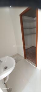 Bathroom Image of 1250 Sq.ft 2 BHK Independent House for rent in Chandra Nagar Indore for Rs. 30000