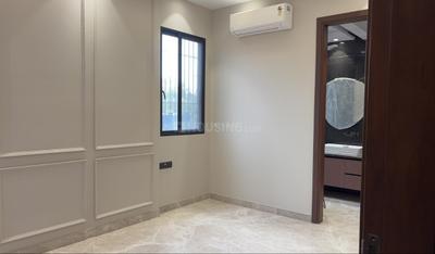 Bedroom Image of 2700 Sq.ft 4 BHK Builder Floor for sale in Swaraj Homes RWA Saket Block G, Saket New Delhi for Rs. 80000000