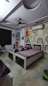 Kitchen Image of 900 Sq.ft 3 BHK Builder Floor for rent in Raja Park Apartment, Shakurpur New Delhi for Rs. 17000