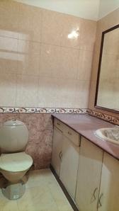 Bathroom Image of 1063 Sq.ft 3 BHK Apartment / Flat for sale in Jaypee Kosmos, Sector 134 Noida for Rs. 11000000