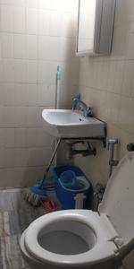 Bathroom Image of 890 Sq.ft 2 BHK Apartment / Flat for rent in K Raheja Vistas, Powai Mumbai for Rs. 90000