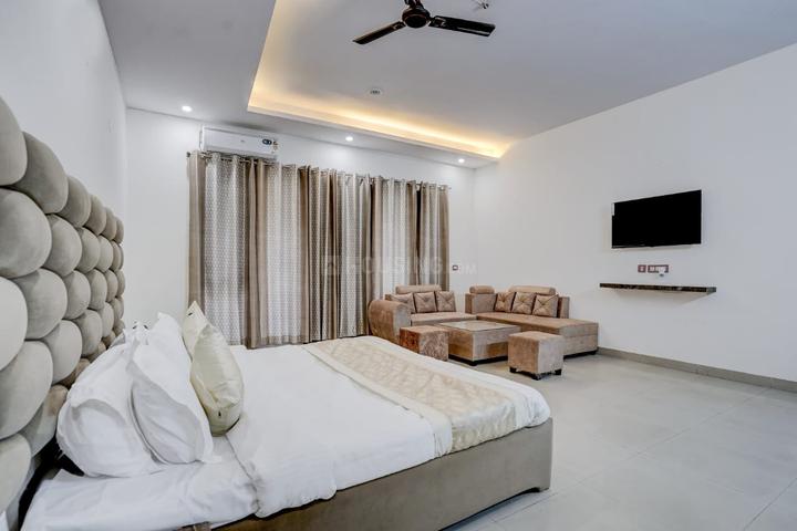 Bedroom Image of ICY PGs in Sector 51, Noida