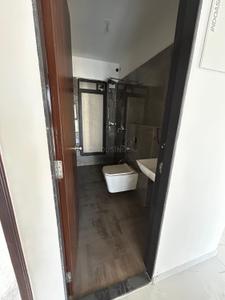 Bathroom Image of 510 Sq.ft 2 BHK Apartment / Flat for sale in Siroya Level The Residences, Andheri West Mumbai for Rs. 15000000