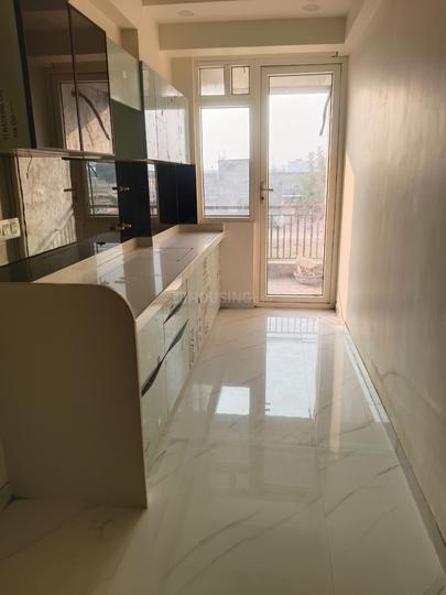 Kalyan Eva Main Image 1