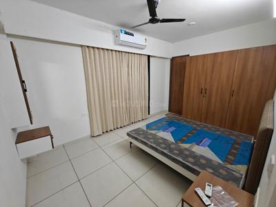 Bedroom Image of 1760 Sq.ft 3 BHK Apartment / Flat for rent in Sthapatya Bliss, Shilaj Ahmedabad for Rs. 40000