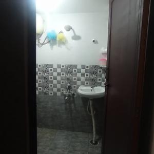 Bathroom Image of 250 Sq.ft 1 RK Independent House for rent in Mahadevapura Bengaluru for Rs. 12000