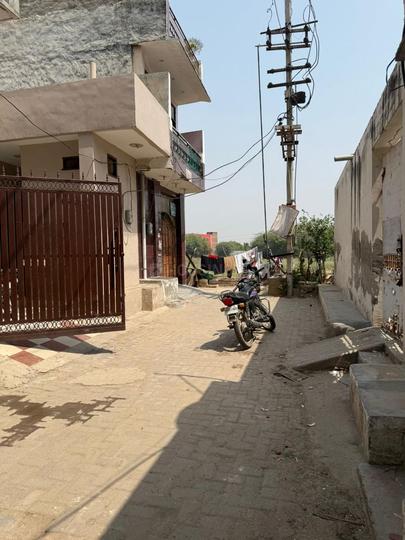 Rajendra Park, Sector 105 Main Image 1