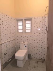 Common Bathroom Image of 600 Sq.ft 1 BHK Independent House for rent in JP Nagar Bengaluru for Rs. 15000