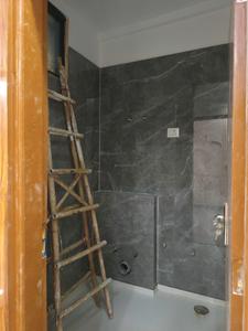 Common Bathroom Image of 1000 Sq.ft 2 BHK Builder Floor for sale in Vasundhara Ghaziabad for Rs. 6200000