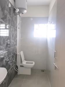 Common Bathroom Image of 1070 Sq.ft 2 BHK Apartment / Flat for rent in Singasandra Bengaluru for Rs. 32000