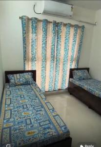 Bedroom Image of Balaji PG in Worli, Mumbai