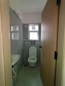 Bathroom Image of 650 Sq.ft 1 BHK Apartment / Flat for rent in Chembur Mumbai for Rs. 65000