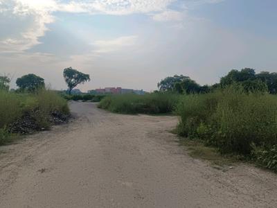 Image of 64 Sq.ft Residential Plot / Land for sale in Rohini Sector 28, New Delhi for Rs. 15000000