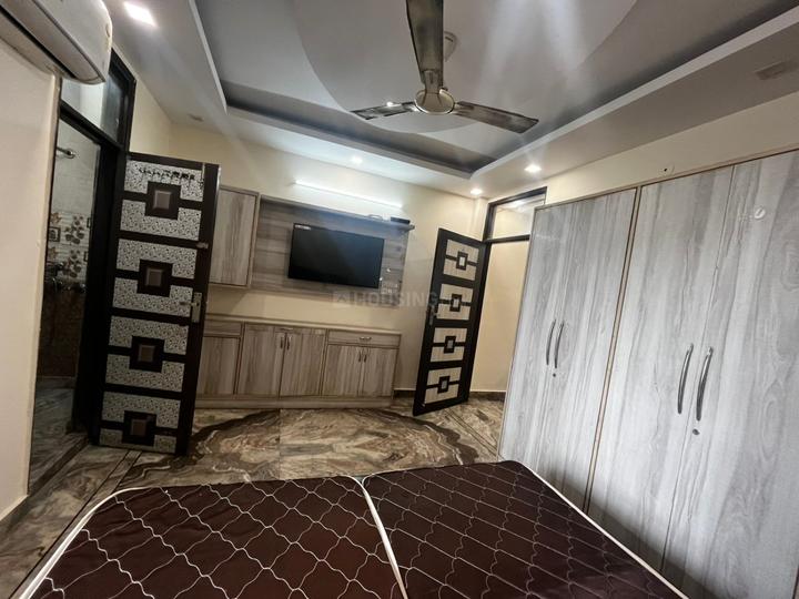 Vivek Vihar Phase 2, Jhilmil Colony Bedroom 1