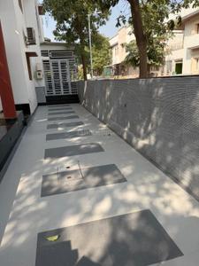 Image of 3000 Sq.ft 3 BHK Villa for rent in Savaliya Madhuvan Bungalows, Shilaj, Ahmedabad for Rs. 50000