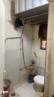 Bathroom Image of 226 Sq.ft 1 RK Apartment / Flat for sale in Khadewadi Pune for Rs. 850000