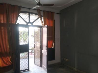 Bedroom One Image of 1150 Sq.ft 3 BHK Builder Floor for rent in Paschim Vihar New Delhi for Rs. 30000