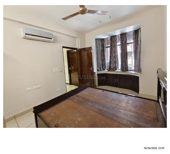 Sector 60 Bedroom 1