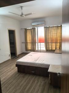 Bedroom Image of 2700 Sq.ft 4 BHK Apartment / Flat for rent in Usmanpura Ahmedabad for Rs. 70000