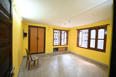 Hall Image of 700 Sq.ft 2 BHK Independent House for rent in Sealdah Kolkata for Rs. 18000
