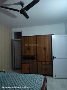 Bedroom Image of 2150 Sq.ft 3 BHK Builder Floor for rent in Sector 15A Noida for Rs. 75000