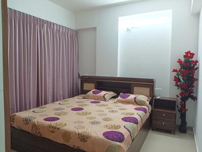 Bedroom Image of 1705 Sq.ft 3 BHK Apartment / Flat for rent in Darshanam Central Park, Sayajiganj Vadodara for Rs. 45000
