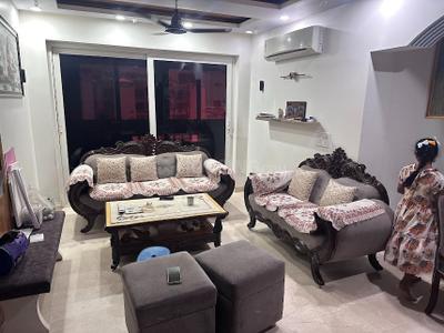 3.5 BHK Flat