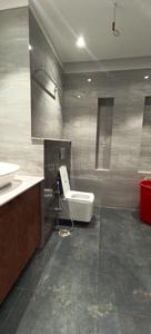 Bathroom Image of 3200 Sq.ft 4 BHK Builder Floor for rent in Unitech Deerwood Chase, Sector 50 Gurgaon for Rs. 135000