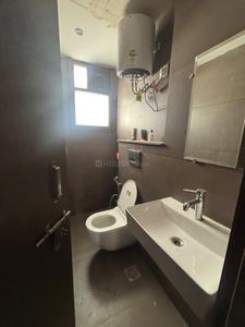 Bathroom Image of 1600 Sq.ft 2 BHK Apartment / Flat for rent in Sector 23 Gurgaon for Rs. 32000