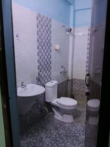 Bathroom Image of 1000 Sq.ft 2 BHK Apartment / Flat for sale in Pallimukku Kollam for Rs. 4000000