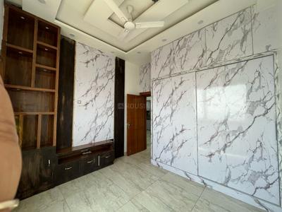 Bedroom Image of 1050 Sq.ft 2 BHK Builder Floor for sale in Vaishali Ghaziabad for Rs. 8400000