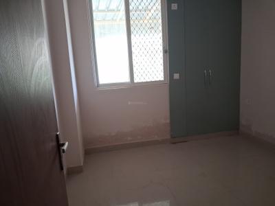 Bedroom Image of 945 Sq.ft 2.5 BHK Apartment / Flat for rent in NBCC Golf Homes, Noida Extension Greater Noida for Rs. 20000