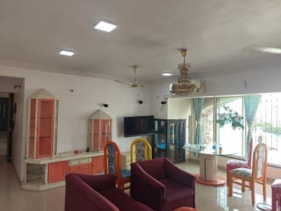 Living Room Image of 1650 Sq.ft 3 BHK Apartment / Flat for rent in Arshie Complex, Andheri West Mumbai for Rs. 130000