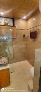 Bathroom Image of 1800 Sq.ft 3 BHK Apartment / Flat for sale in RWA Saket Block J, Saket New Delhi for Rs. 35000000