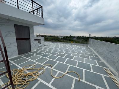 Balcony Image of 700 Sq.ft 1 RK Apartment / Flat for rent in East Of Kailash New Delhi for Rs. 15999