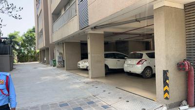 Living Room Image of 1045 Sq.ft 3 BHK Apartment / Flat for rent in Yash Evana, Chandkheda Ahmedabad for Rs. 21000