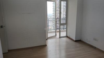 Bedroom Image of 1636 Sq.ft 3 BHK Apartment / Flat for rent in DLF Capital Greens, Karampura New Delhi for Rs. 57000