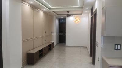 Living Room Image of 1750 Sq.ft 4 BHK Apartment / Flat for sale in Indirapuram Ghaziabad for Rs. 18850000