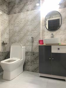 Bathroom Image of 1725 Sq.ft 3 BHK Apartment / Flat for sale in Crossings GH7 Crossings Republik, Crossings Republik Ghaziabad for Rs. 11200000