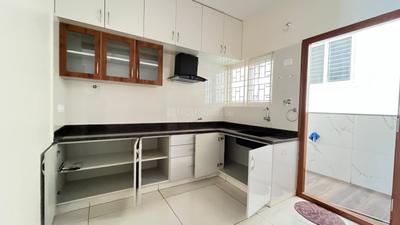 Kitchen Image of 1200 Sq.ft 2 BHK Builder Floor for rent in HSR Layout Bengaluru for Rs. 53000