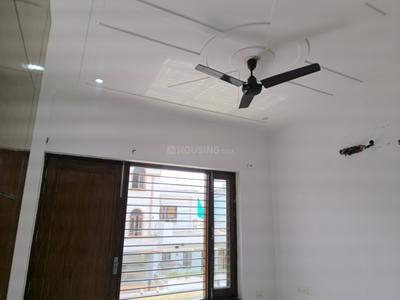 Bedroom Image of 2600 Sq.ft 3 BHK Builder Floor for rent in Sector 9 Faridabad for Rs. 32000