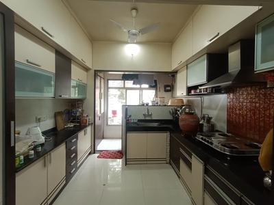 Kitchen Image of 1600 Sq.ft 3 BHK Apartment / Flat for rent in Shivaji Nagar Pune for Rs. 80000