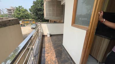 Balcony Image of 1000 Sq.ft 1 BHK Builder Floor for rent in Sector 27 Gurgaon for Rs. 35000